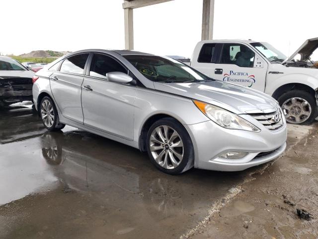 Photo 4 from auction – 2013 HYUNDAI SONATA SE with VIN 5NPEC4AC4DH515993