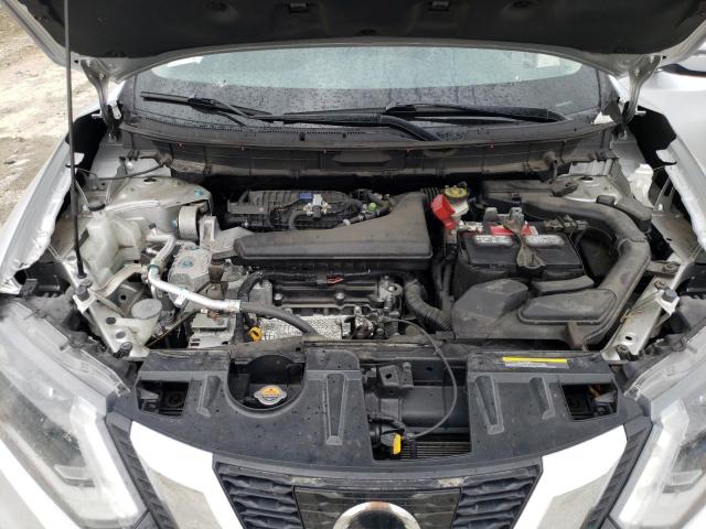 Photo 12 from auction – 2017 NISSAN ROGUE S with VIN KNMAT2MT1HP613548