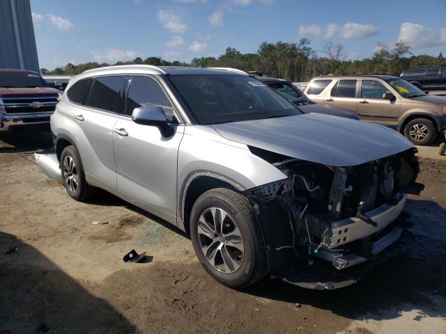 Photo 4 from auction – 2022 TOYOTA HIGHLANDER with VIN 5TDHZRAH9NS119249