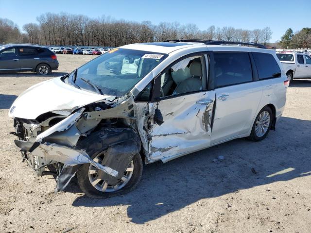 TOYOTA SIENNA XLE 2011 with VIN 5TDYK3DC4BS107118 - Photo from auction