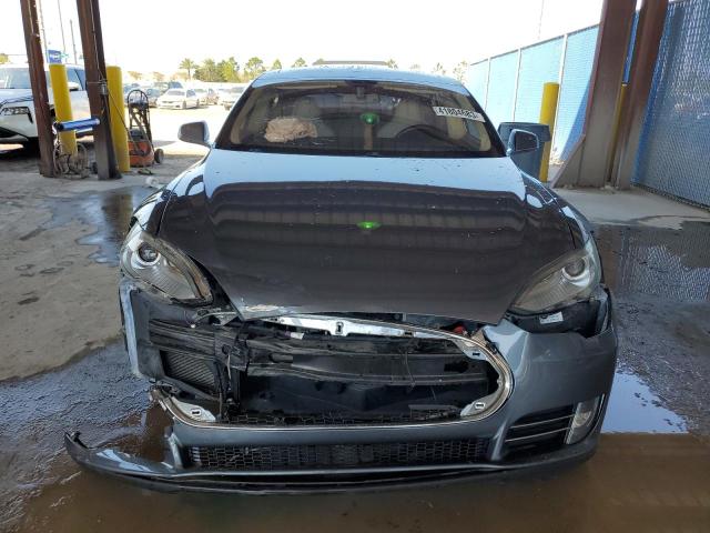 Photo 5 from auction – 2014 TESLA MODEL S with VIN 5YJSA1H17EFP32353