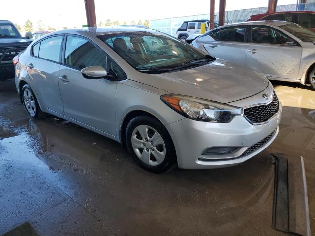 Photo 4 from auction – 2016 KIA FORTE LX with VIN KNAFX4A62G5542551