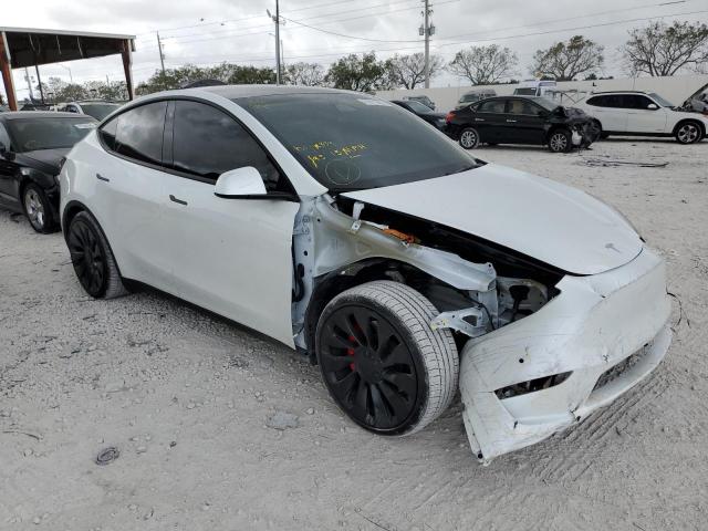Zdjęcie 4 z aukcji – 2022 TESLA MODEL Y z VIN 7SAYGDEF6NF541147