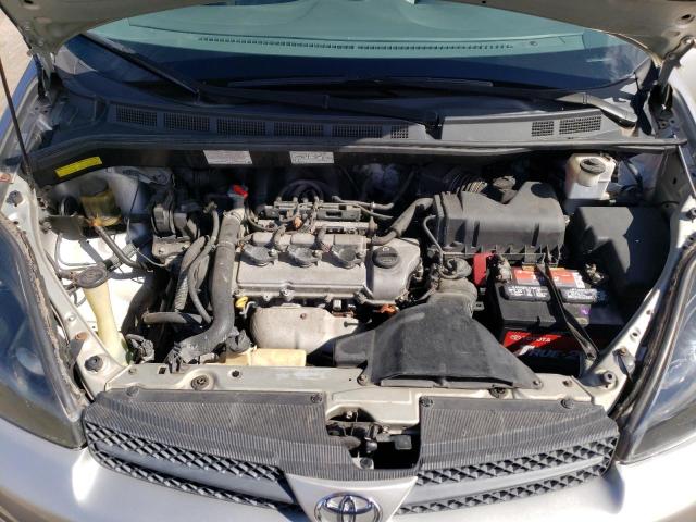 Photo 12 from auction – 2004 TOYOTA SIENNA XLE with VIN 5TDZA22C04S178923