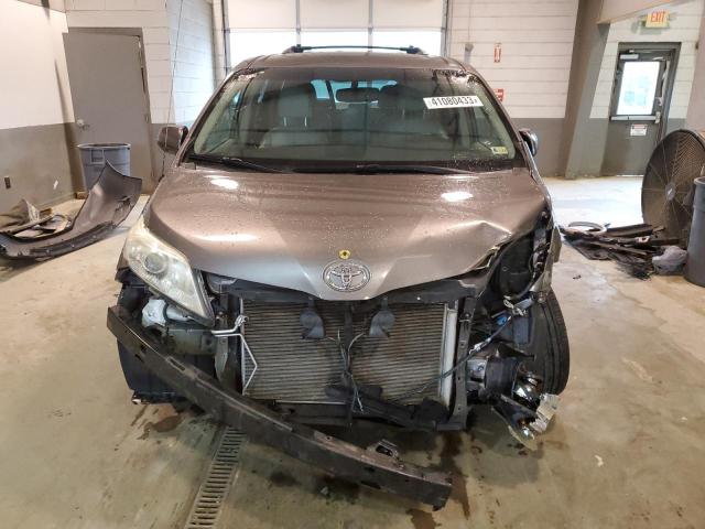 Photo 5 from auction – 2013 TOYOTA SIENNA XLE with VIN 5TDDK3DC4DS059895