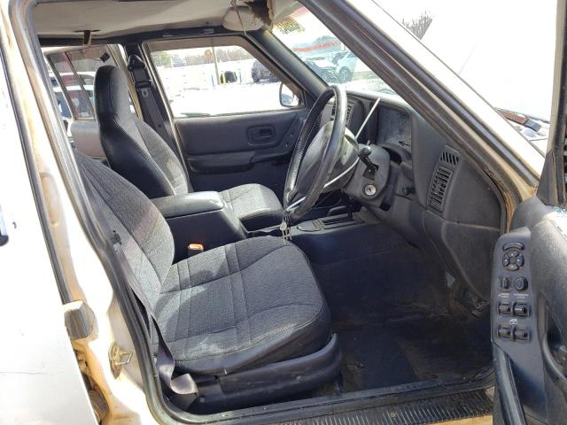 Photo 7 from auction – 2000 JEEP CHEROKEE S with VIN 1J4FN28S2YL164741