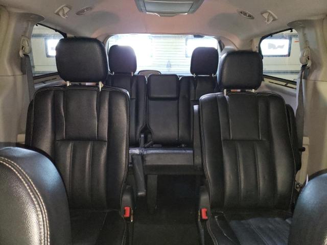 Photo 10 from auction – 2015 CHRYSLER TOWN & COU with VIN 2C4RC1CG9FR514974