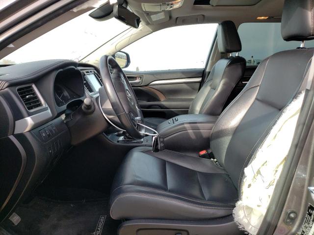 Photo 7 from auction – 2017 TOYOTA HIGHLANDER with VIN 5TDKZRFH9HS194035