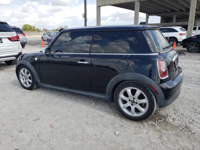 Photo 2 from auction – 2010 MINI COOPER with VIN WMWMF3C55ATU76203