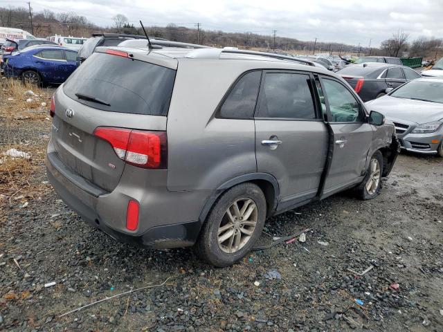 Photo 3 from auction – 2015 KIA SORENTO LX with VIN 5XYKT4A61FG553740