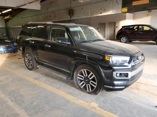 Photo 4 from auction – 2018 TOYOTA 4RUNNER SR with VIN JTEBU5JR3J5597295
