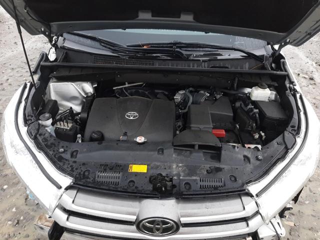 Photo 12 from auction – 2019 TOYOTA HIGHLANDER with VIN 5TDJZRFH2KS597650