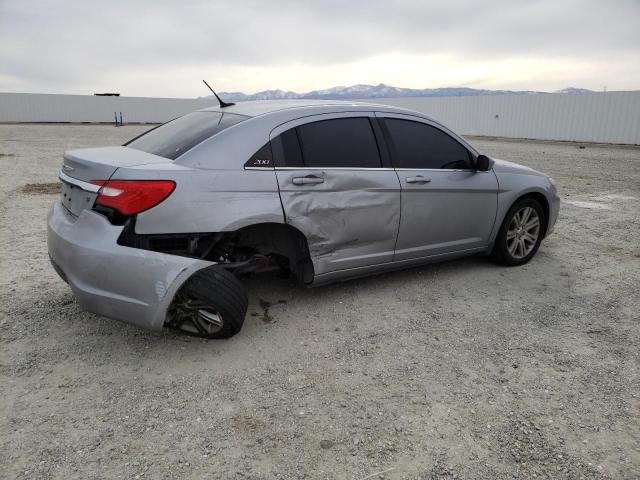 Photo 3 from auction – 2014 CHRYSLER 200 TOURIN with VIN 1C3CCBBB5EN107834