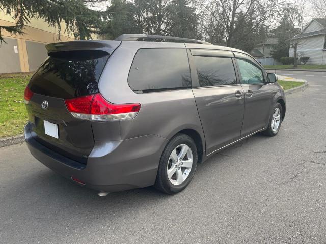 Photo 4 from auction – 2012 TOYOTA SIENNA LE with VIN 5TDKK3DC1CS194998