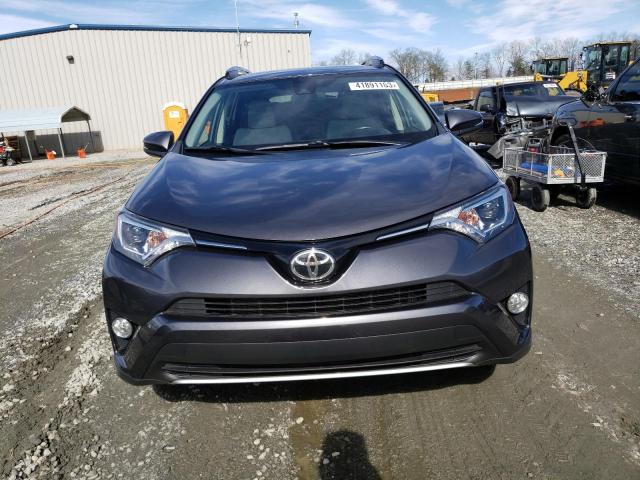 Photo 5 from auction – 2017 TOYOTA RAV4 XLE with VIN JTMWFREV2HJ710508