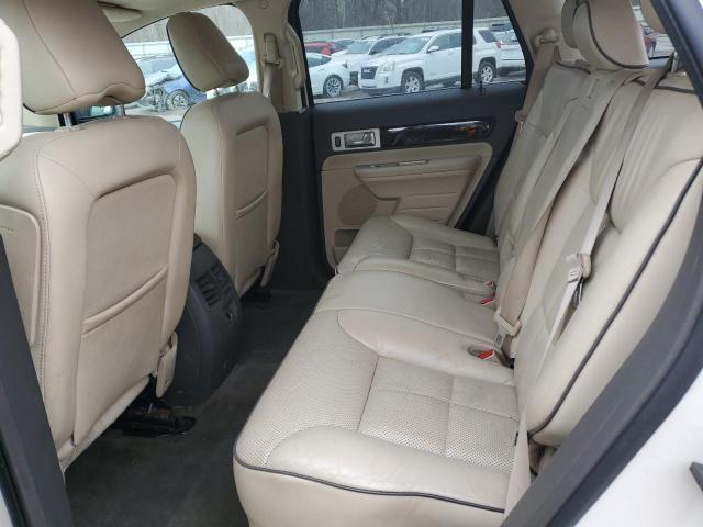Photo 11 from auction – 2008 LINCOLN MKX with VIN 2LMDU88C18BJ37221