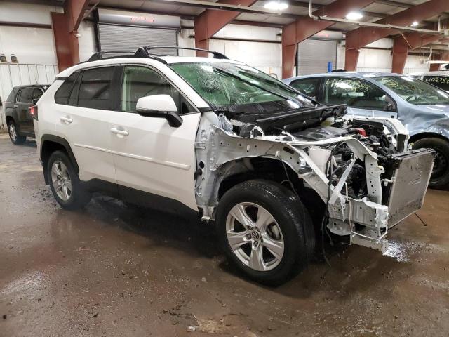 Photo 4 from auction – 2020 TOYOTA RAV4 XLE with VIN JTMP1RFV5LD529623