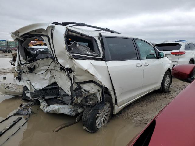 Photo 3 from auction – 2016 TOYOTA SIENNA XLE with VIN 5TDYK3DC6GS731400