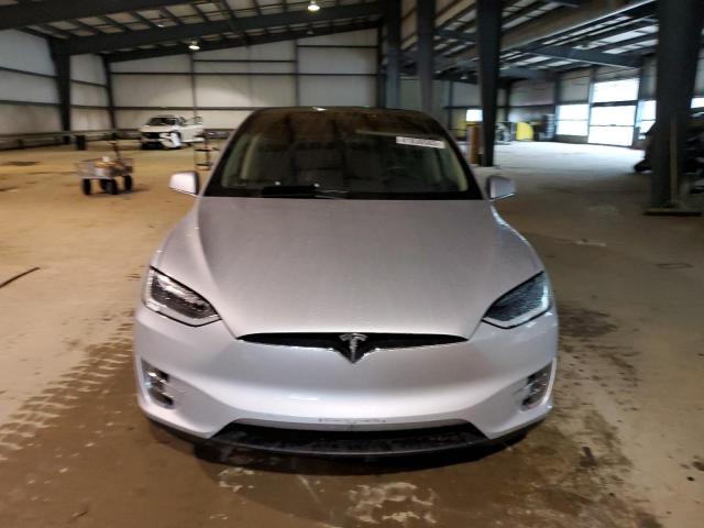 Photo 5 from auction – 2016 TESLA MODEL X with VIN 5YJXCAE24GF001721