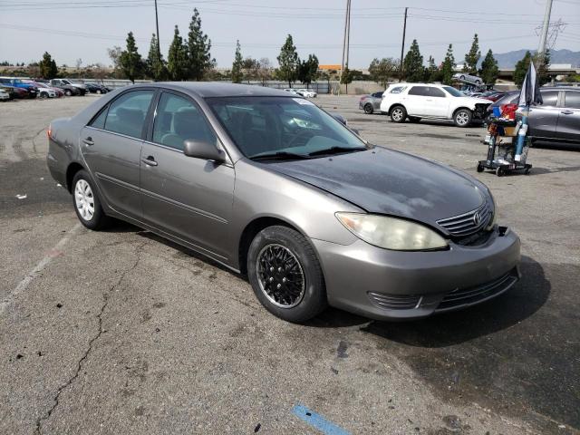 Photo 4 from auction – 2005 TOYOTA CAMRY LE with VIN 4T1BE32K35U971189