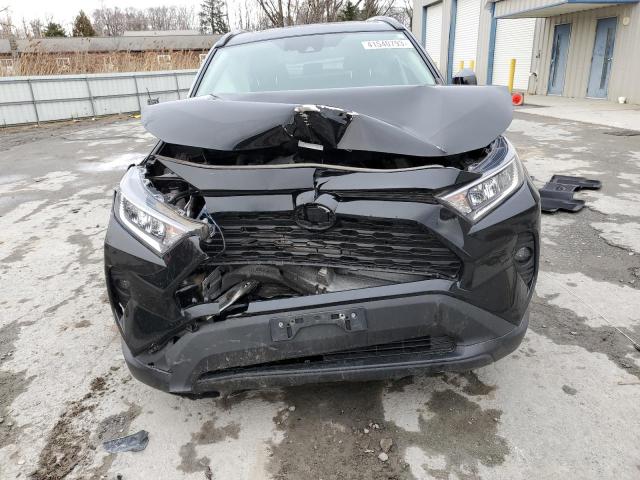 Photo 5 from auction – 2019 TOYOTA RAV4 XLE with VIN 2T3P1RFV8KC060482