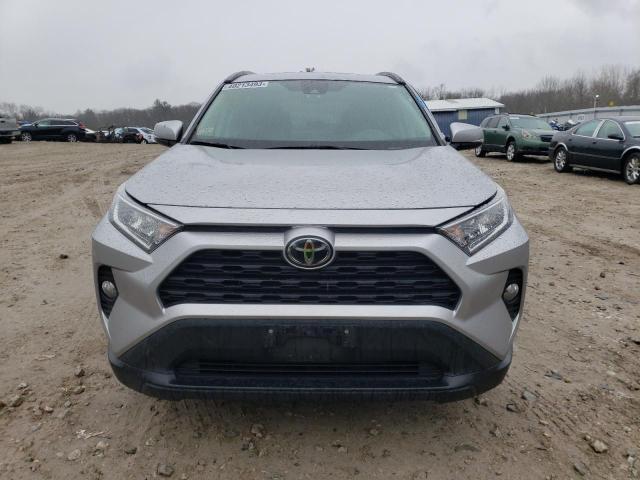 Photo 5 from auction – 2019 TOYOTA RAV4 XLE with VIN 2T3P1RFVXKC014667