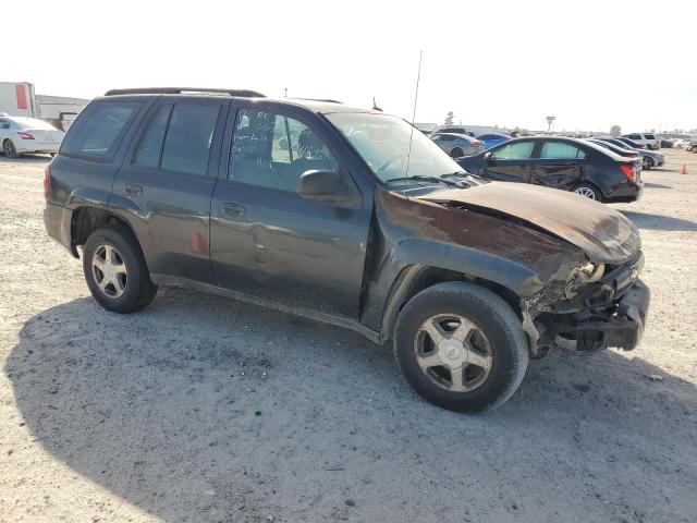 Photo 4 from auction – 2005 CHEVROLET TRAILBLAZE with VIN 1GNDS13S352345105