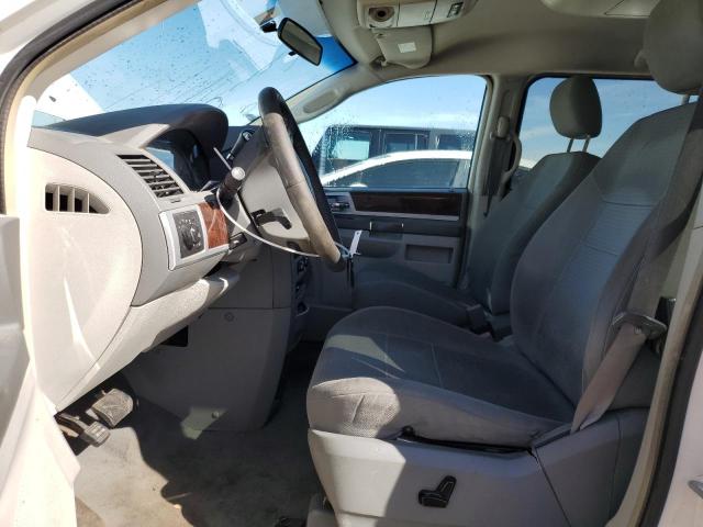 Photo 7 from auction – 2010 CHRYSLER TOWN & COU with VIN 2A4RR5D11AR103443