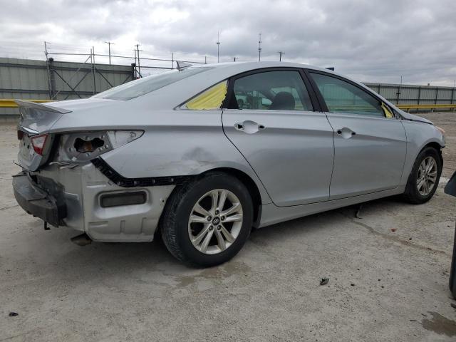 Photo 3 from auction – 2013 HYUNDAI SONATA GLS with VIN 5NPEB4AC4DH634842