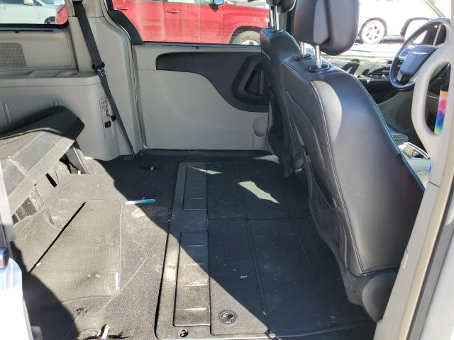 Photo 11 from auction – 2011 CHRYSLER TOWN & COU with VIN 2A4RR8DG2BR690033