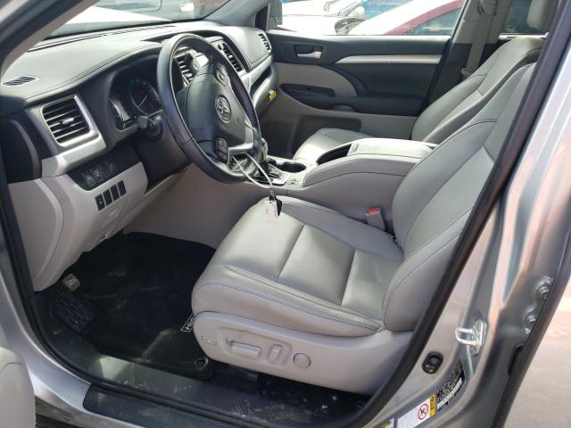 Photo 7 from auction – 2018 TOYOTA HIGHLANDER with VIN 5TDKZRFH0JS258274
