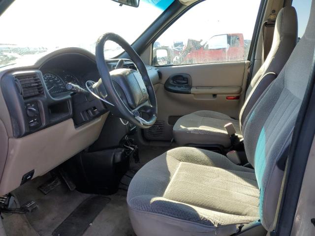 Photo 7 from auction – 2000 CHEVROLET VENTURE with VIN 1GNDX03E8YD217036