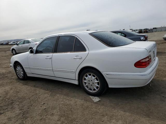 Photo 2 from auction – 2001 MERCEDES-BENZ E 320 with VIN WDBJF65J21B350130