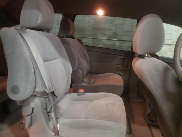 Photo 11 from auction – 2010 TOYOTA SIENNA CE with VIN 5TDZK4CC5AS304650