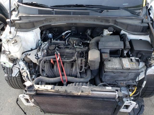 Photo 12 from auction – 2017 HYUNDAI SANTA FE S with VIN 5NMZU3LB2HH018876
