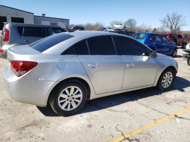 Photo 3 from auction – 2011 CHEVROLET CRUZE LS with VIN 1G1PC5SH5B7232425