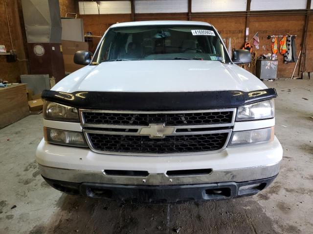 Photo 5 from auction – 2006 CHEVROLET SILVERADO with VIN 1GCEK19B16Z172732