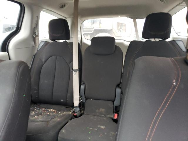 Photo 10 from auction – 2017 CHRYSLER PACIFICA T with VIN 2C4RC1DG0HR676185