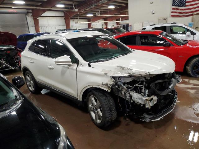 Photo 4 from auction – 2015 LINCOLN MKC with VIN 5LMCJ1A93FUJ03162
