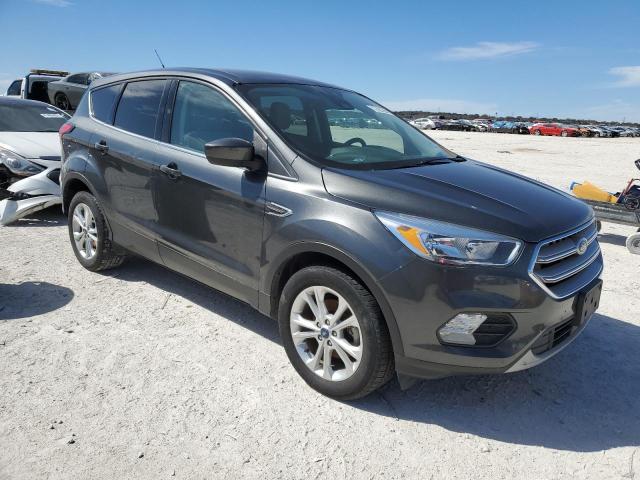 Photo 4 from auction – 2019 FORD ESCAPE SE with VIN 1FMCU0GD5KUA42519