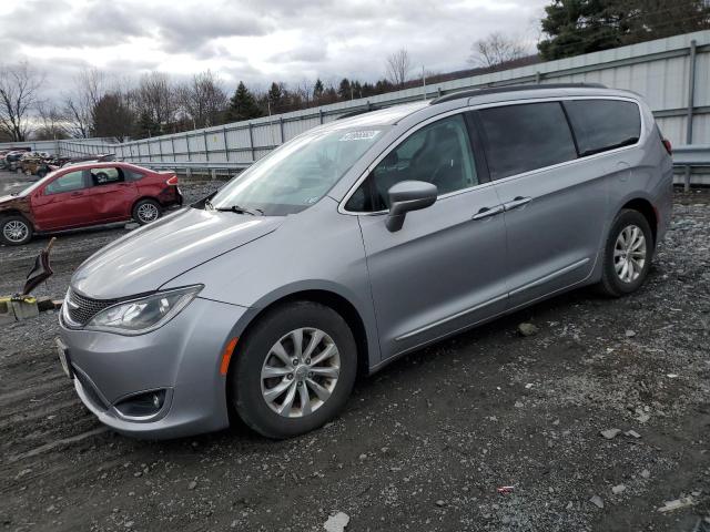 CHRYSLER PACIFICA T 2017 with VIN 2C4RC1BG8HR795427 - Photo from auction