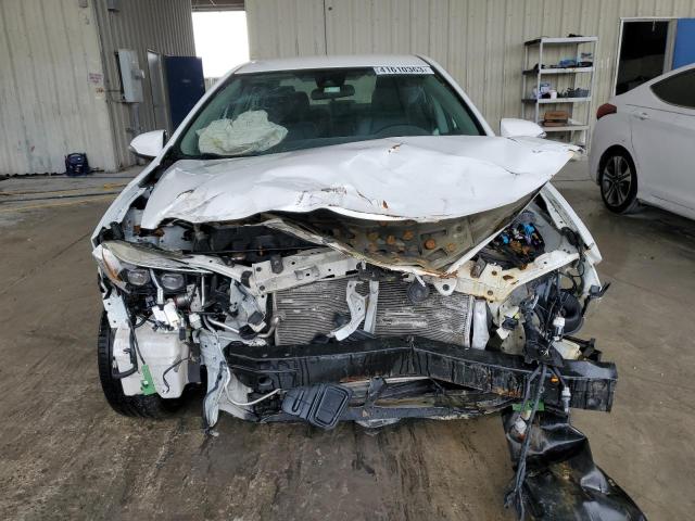 Photo 5 from auction – 2017 TOYOTA COROLLA with VIN 5YFBURHE6HP631810