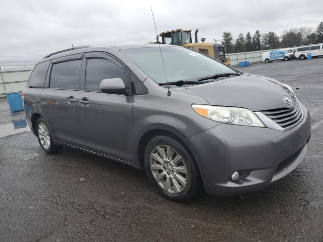 Photo 4 from auction – 2011 TOYOTA SIENNA XLE with VIN 5TDDK3DC2BS014483
