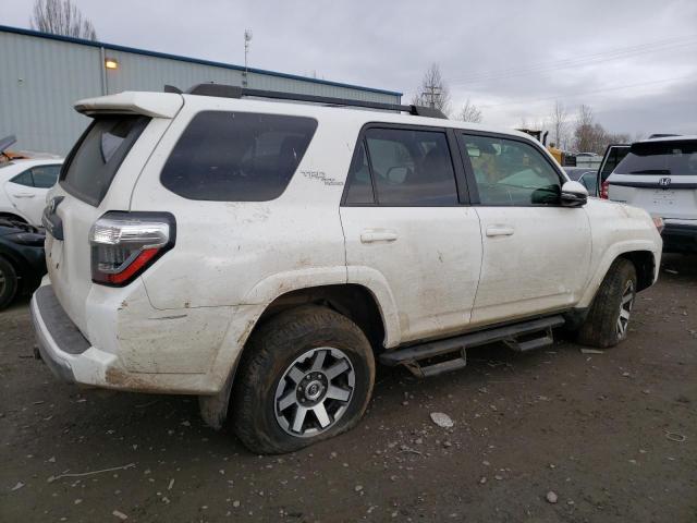 Photo 3 from auction – 2020 TOYOTA 4RUNNER SR with VIN JTEBU5JRXL5750449