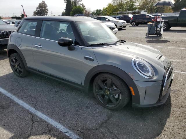 Photo 4 from auction – 2023 MINI COOPER SE with VIN WMW13DJ02P2S79268