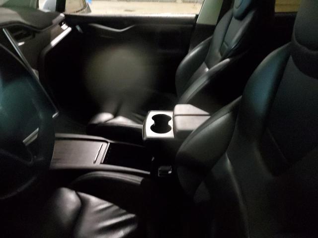 Photo 8 from auction – 2016 TESLA MODEL X with VIN 5YJXCAE24GF001721