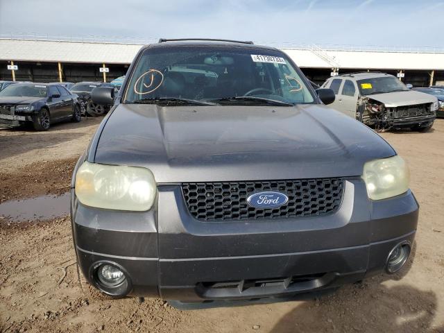 Photo 5 from auction – 2005 FORD ESCAPE LIM with VIN 1FMYU04155KA23503