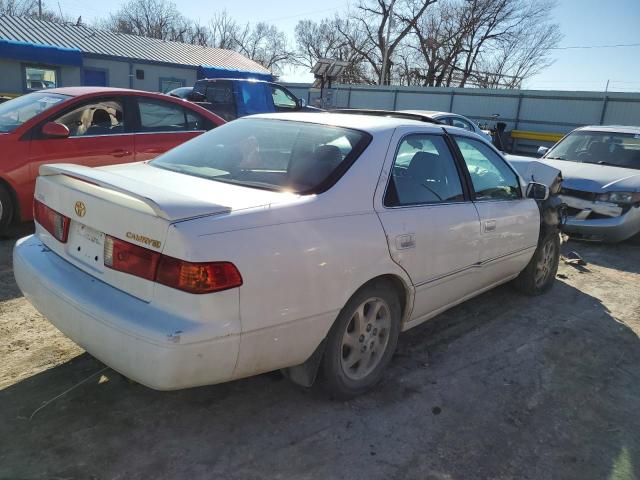 Photo 3 from auction – 2000 TOYOTA CAMRY CE with VIN 4T1BG28K1YU929863