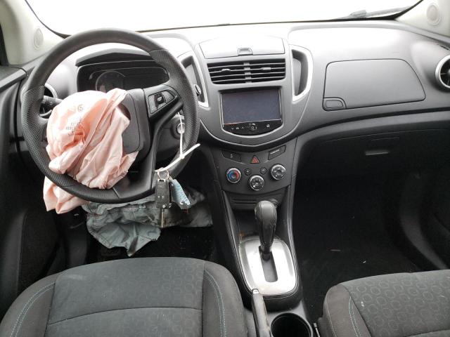 Photo 8 from auction – 2015 CHEVROLET TRAX LS with VIN KL7CJKSB7FB089354