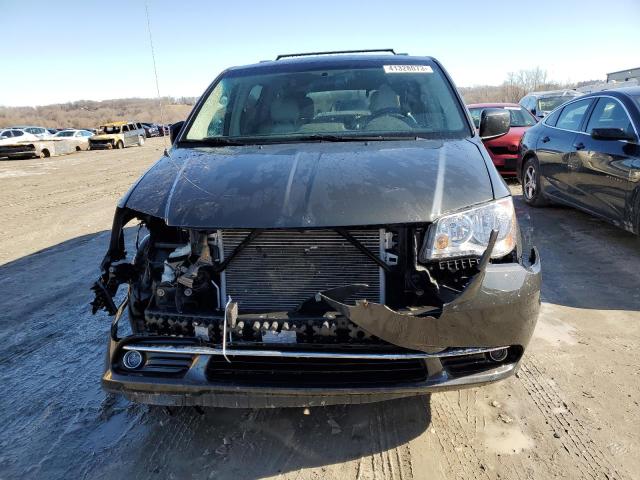 Photo 5 from auction – 2011 CHRYSLER TOWN & COU with VIN 2A4RR8DG7BR614324